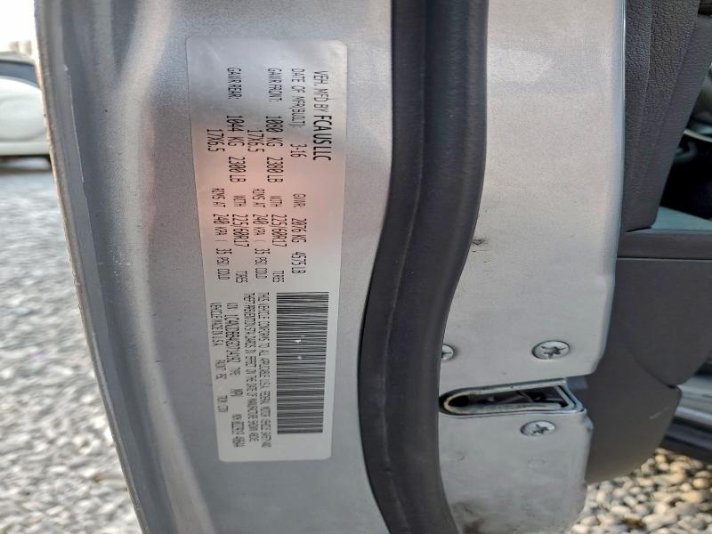 Фото 13 - JEEP COMPASS