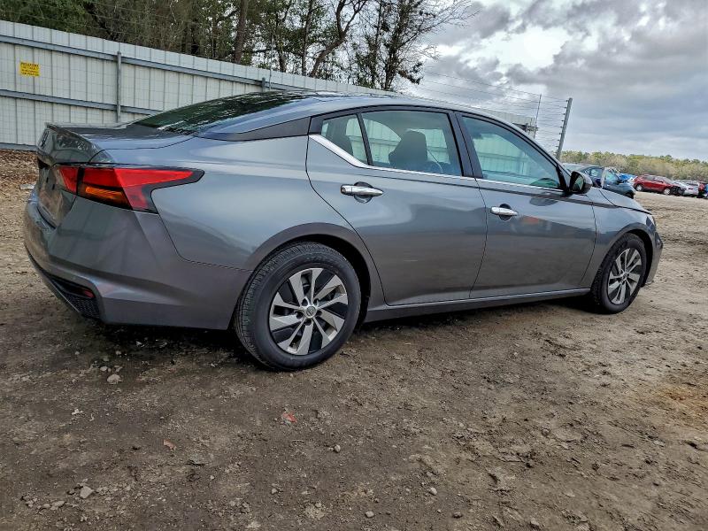 Фото 3 - NISSAN ALTIMA