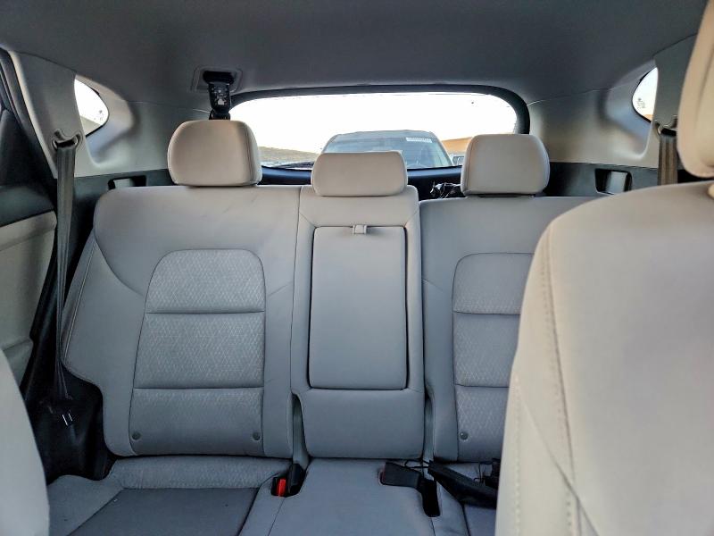 Фото 10 - HYUNDAI TUCSON