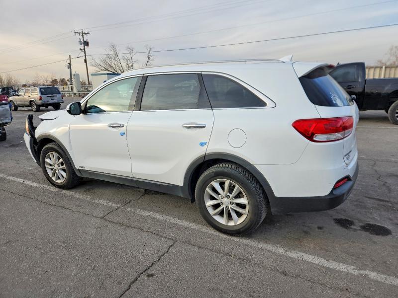 Фото 2 - KIA SORENTO