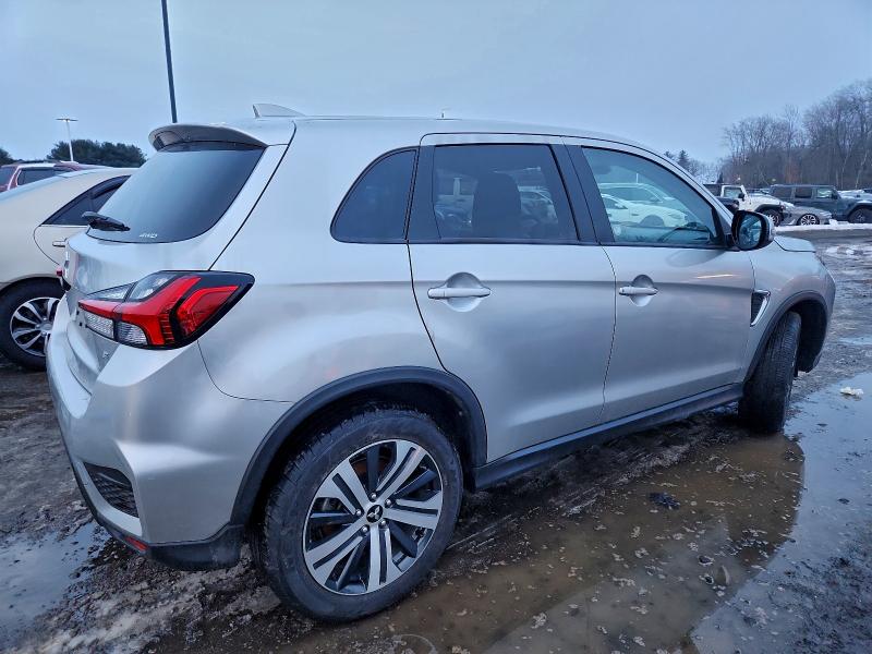 Фото 3 - MITSUBISHI OUTLANDER