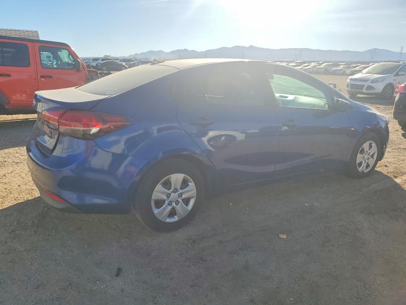 Фото 3 - KIA FORTE