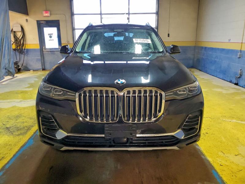 Фото 5 - BMW X7