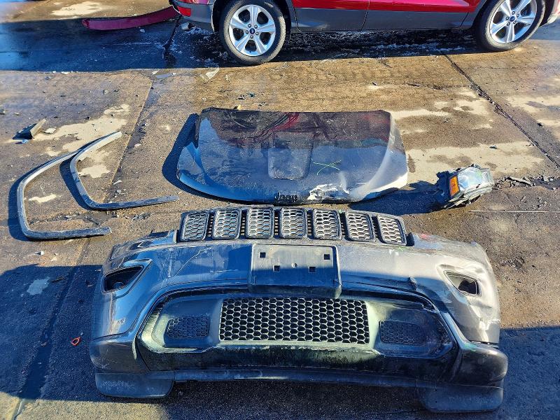 Фото 13 - JEEP GRAND CHER