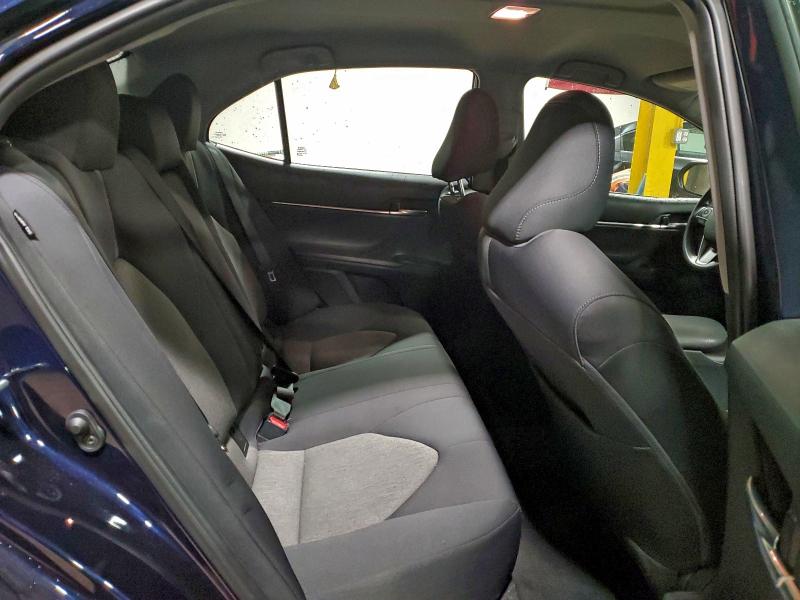 Фото 10 - TOYOTA CAMRY