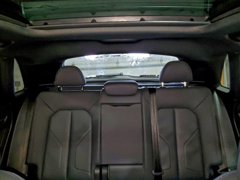 Фото 10 - AUDI Q3