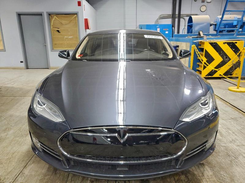 TESLA MODEL S 2015 VIN 5YJSA1H27FFP77495