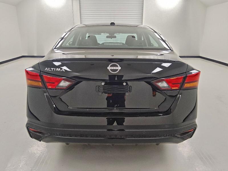 Фото 6 - NISSAN ALTIMA