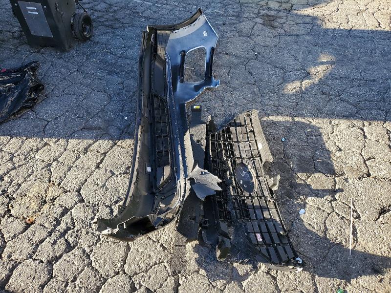 Фото 13 - HYUNDAI VENUE