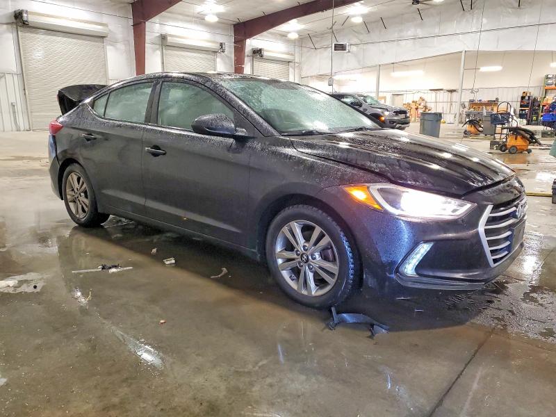 Фото 4 - HYUNDAI ELANTRA