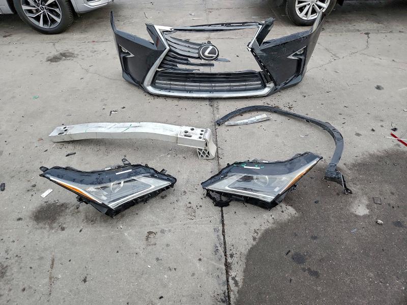 Фото 13 - LEXUS RX350