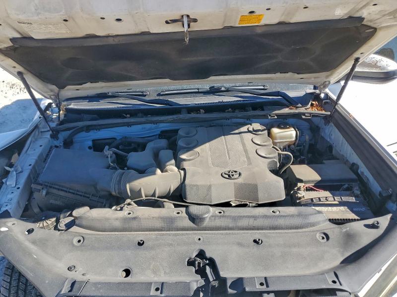 Фото 12 - TOYOTA 4RUNNER