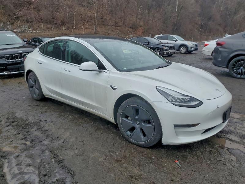 Фото 4 - TESLA MODEL 3