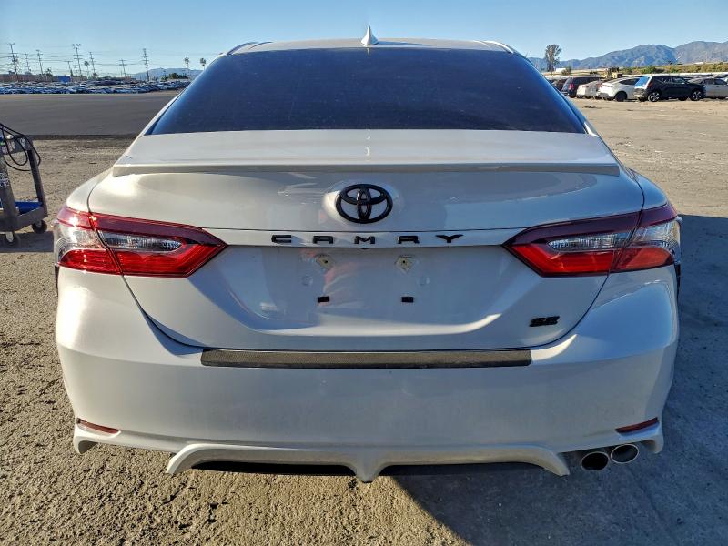 Фото 6 - TOYOTA CAMRY