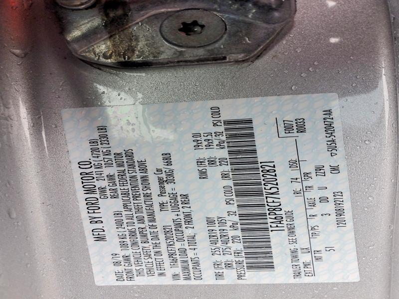 Фото 13 - FORD MUSTANG