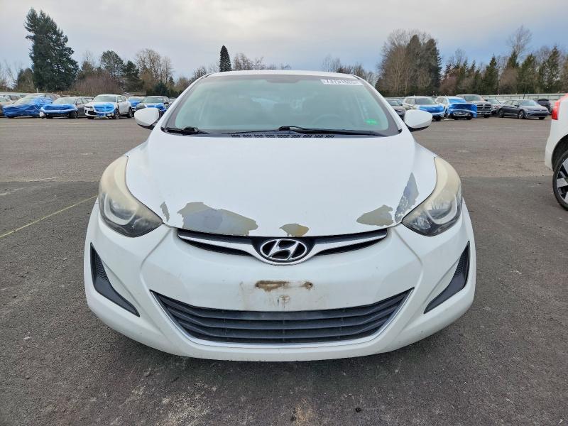 Фото 5 - HYUNDAI ELANTRA