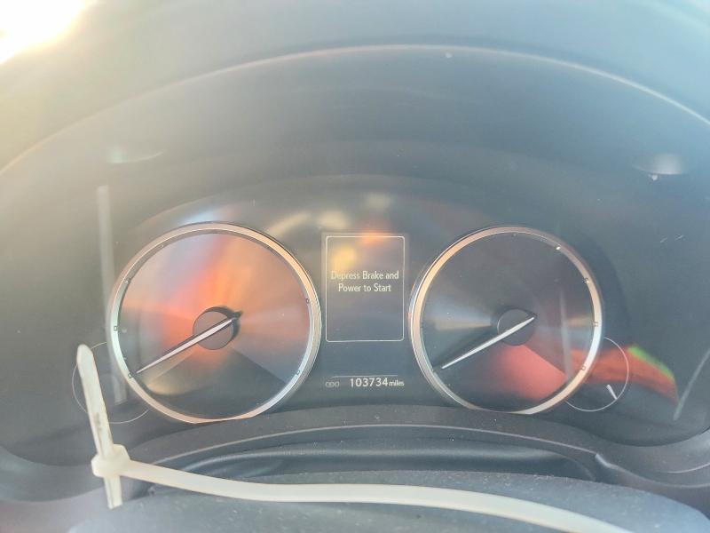 Фото 9 - LEXUS NX