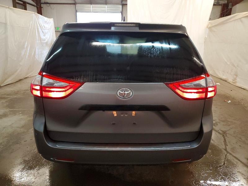 Фото 6 - TOYOTA SIENNA