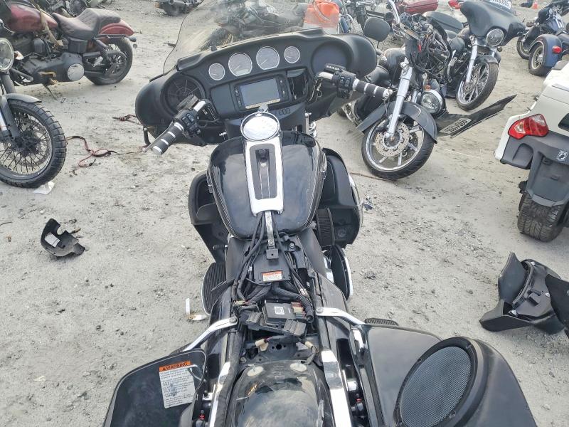 HARLEY-DAVIDSON FL 2014