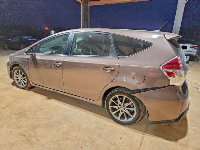 Фото 2 - TOYOTA PRIUS