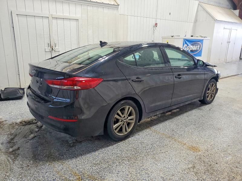 Фото 3 - HYUNDAI ELANTRA