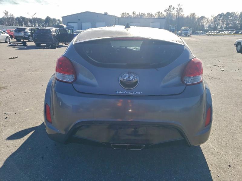 Фото 6 - HYUNDAI VELOSTER