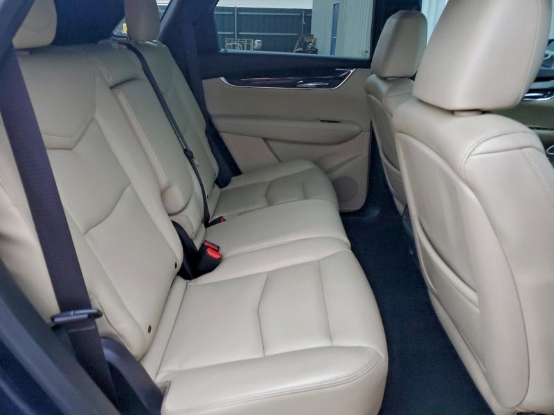 Фото 11 - CADILLAC XT5