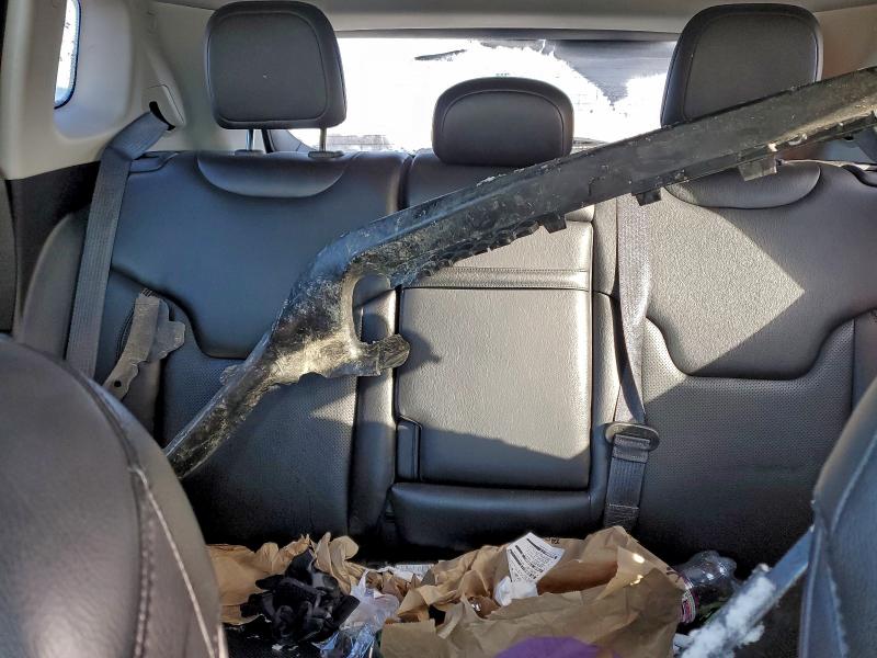 Фото 10 - JEEP COMPASS