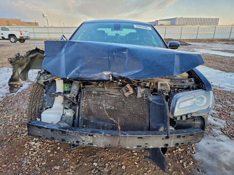 Фото 5 - CHRYSLER 300