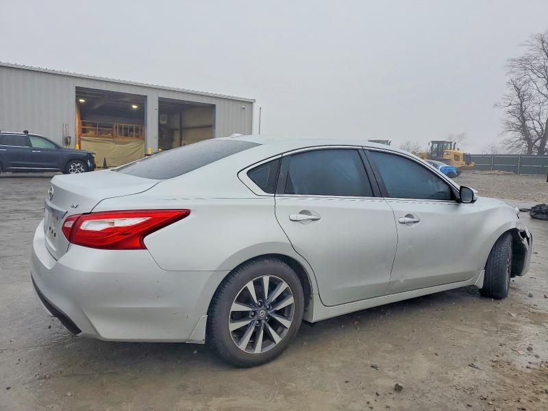 Фото 3 - NISSAN ALTIMA