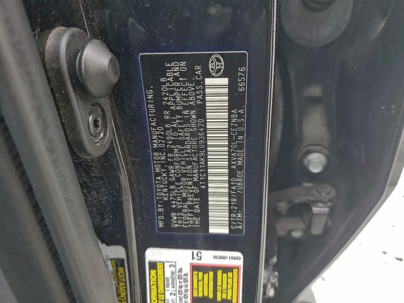 Фото 12 - TOYOTA CAMRY