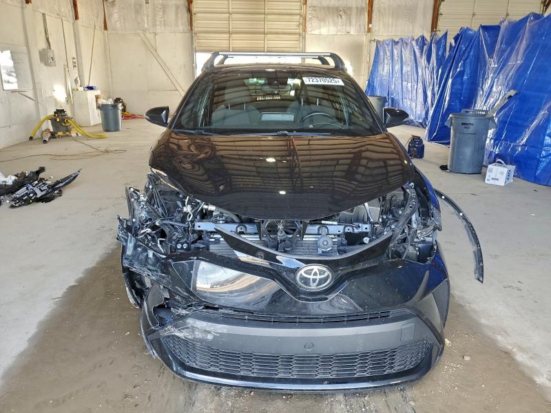 Фото 5 - TOYOTA C-HR