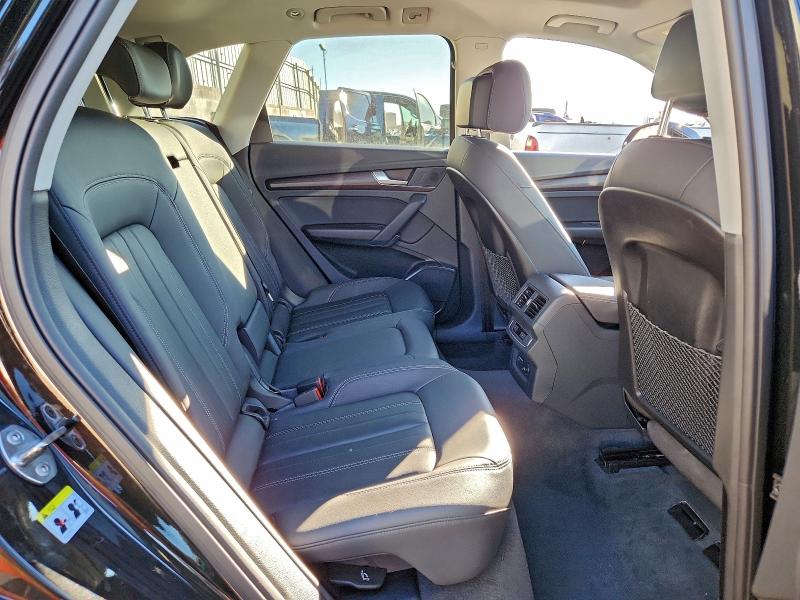 Фото 11 - AUDI Q5