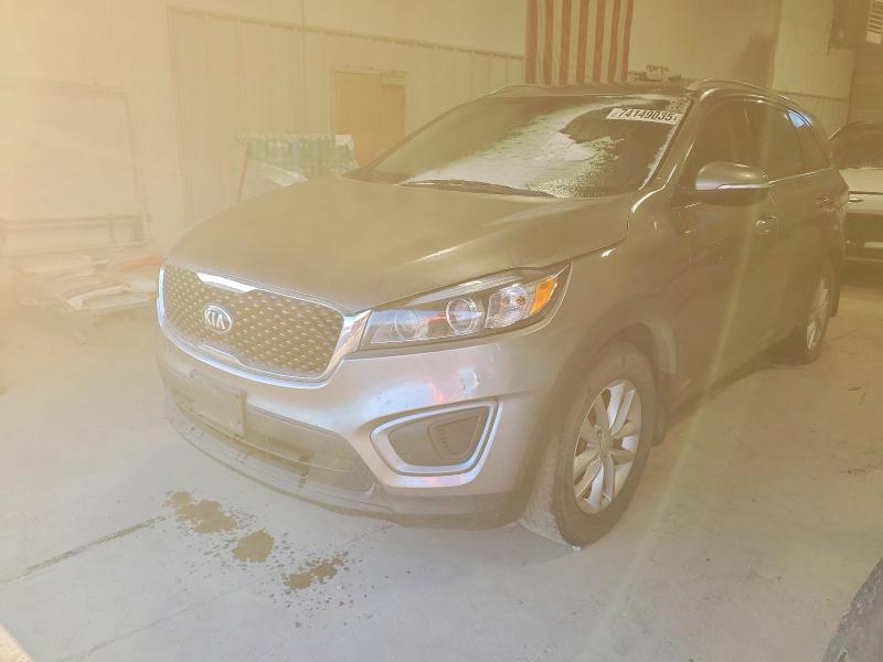 Фото 1 - KIA SORENTO