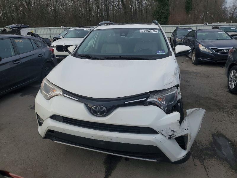 Фото 5 - TOYOTA RAV4