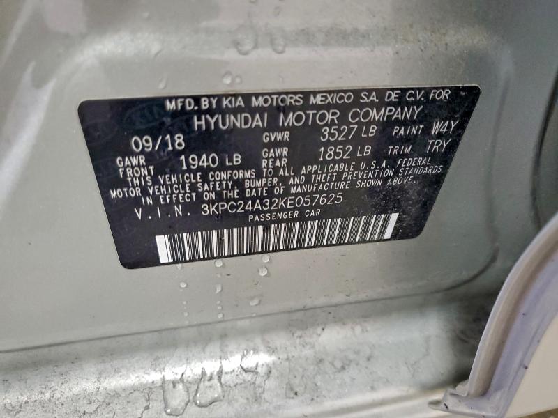 Фото 12 - HYUNDAI ACCENT