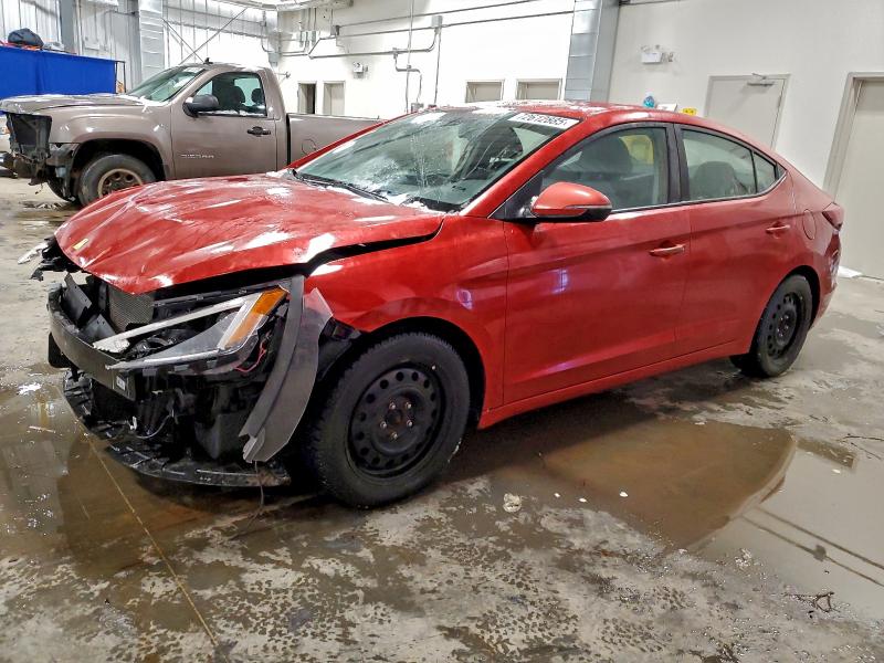 Фото 1 - HYUNDAI ELANTRA