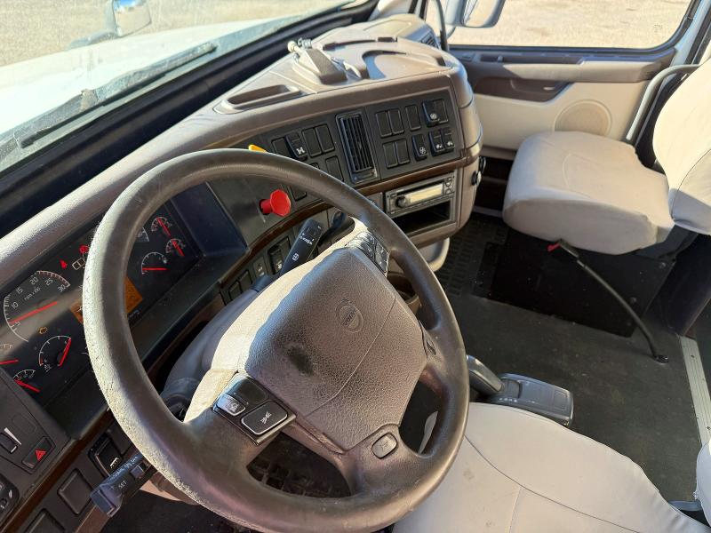 VOLVO VN 2015 VIN 4V4NC9EHXFN178238