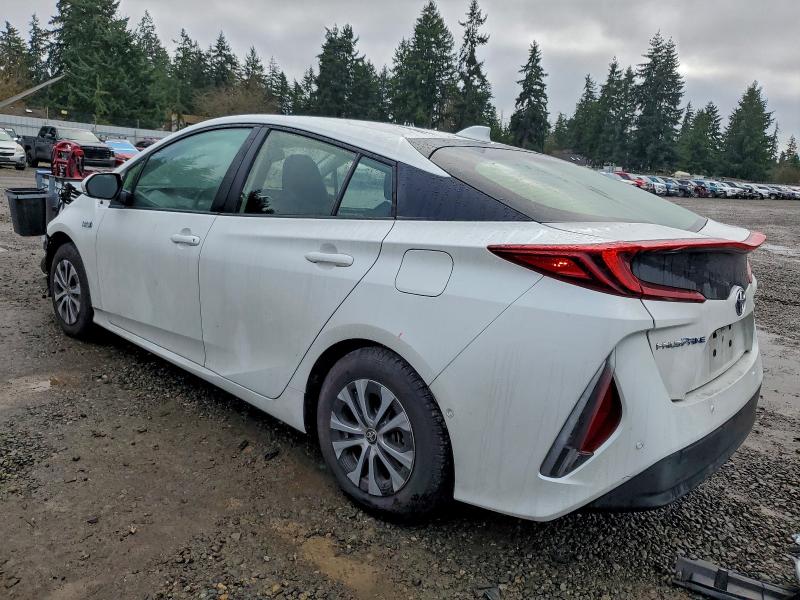 Фото 2 - TOYOTA PRIUS