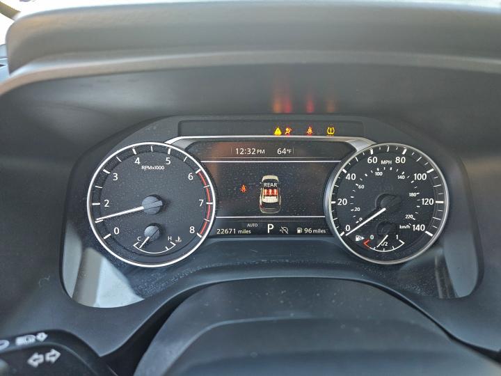 Фото 8 - NISSAN ROGUE