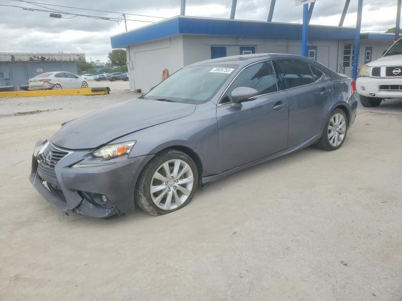 Фото 1 - LEXUS IS