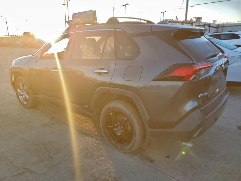 Фото 2 - TOYOTA RAV4