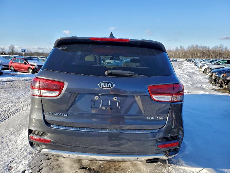 Фото 6 - KIA SORENTO