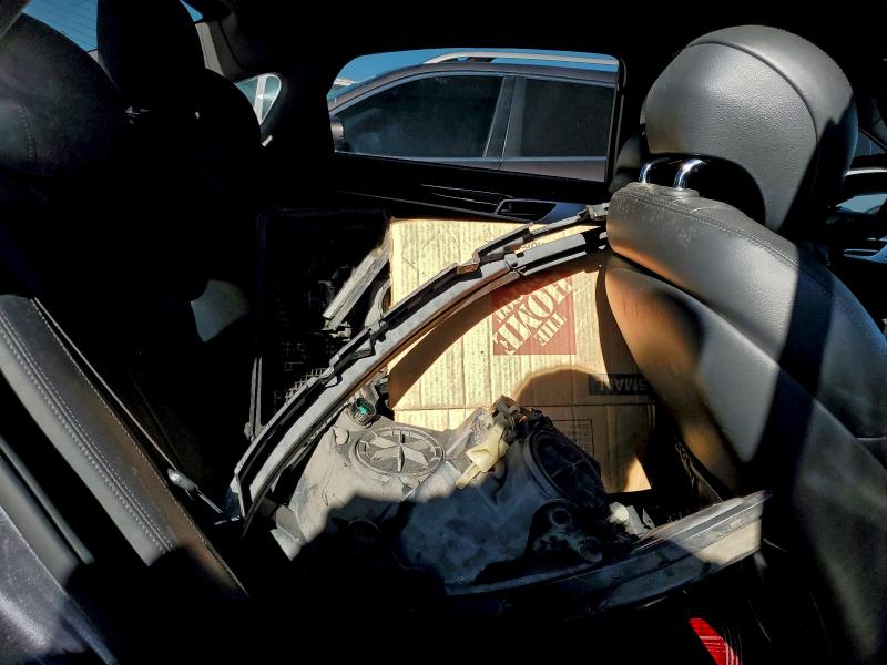 HYUNDAI GENESIS 2016 VIN KMHGN4JE3GU113988