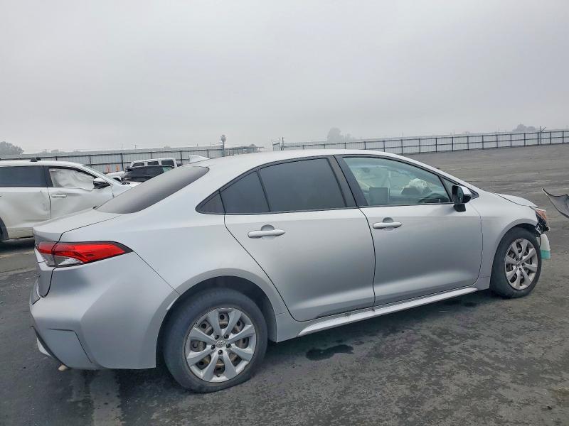 Фото 3 - TOYOTA COROLLA