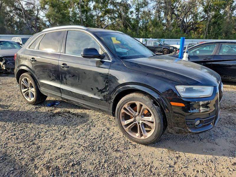 Фото 4 - AUDI Q3