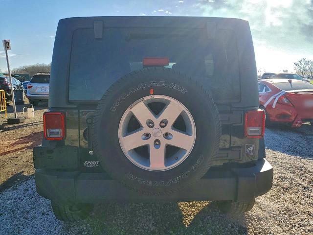 Фото 6 - JEEP WRANGLER