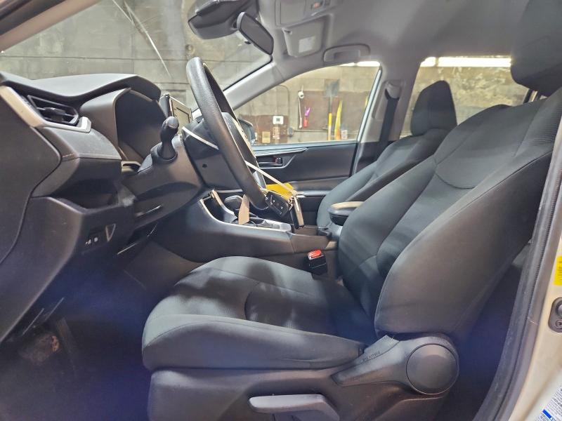 Фото 7 - TOYOTA RAV4