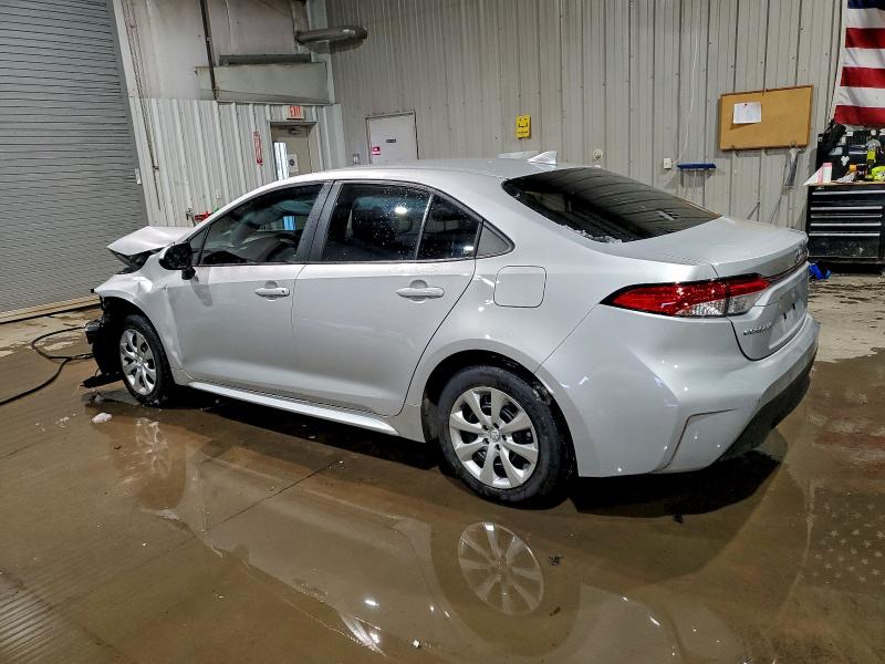 Фото 2 - TOYOTA COROLLA