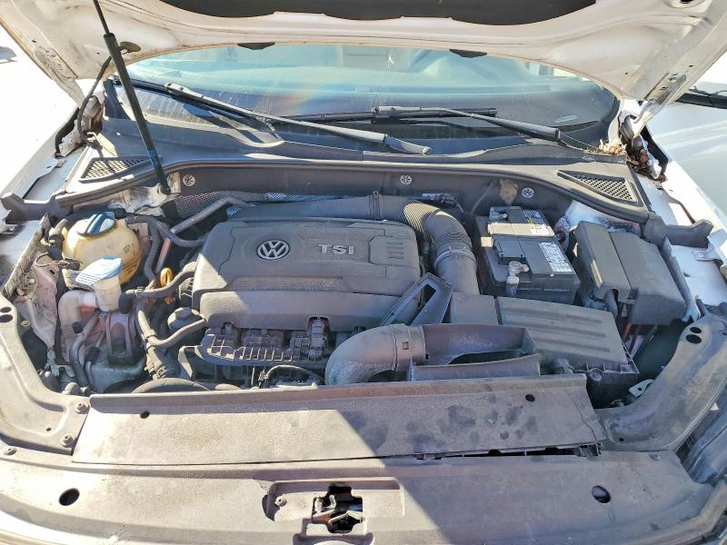 Фото 11 - VOLKSWAGEN PASSAT